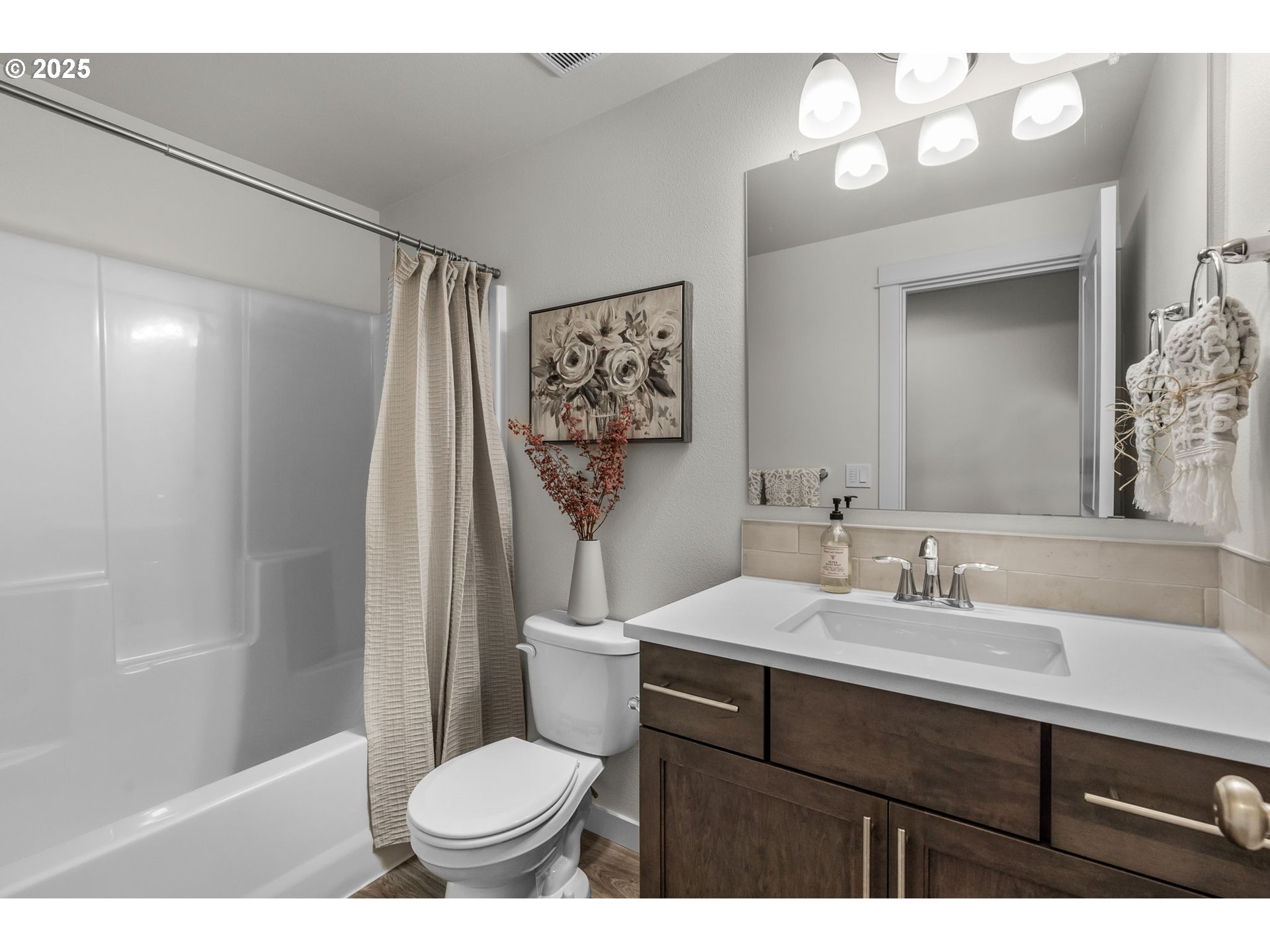 Oceanside, Oregon 97134, United States, 3 Bedrooms Bedrooms, ,2 BathroomsBathrooms,Residential,Active,116506