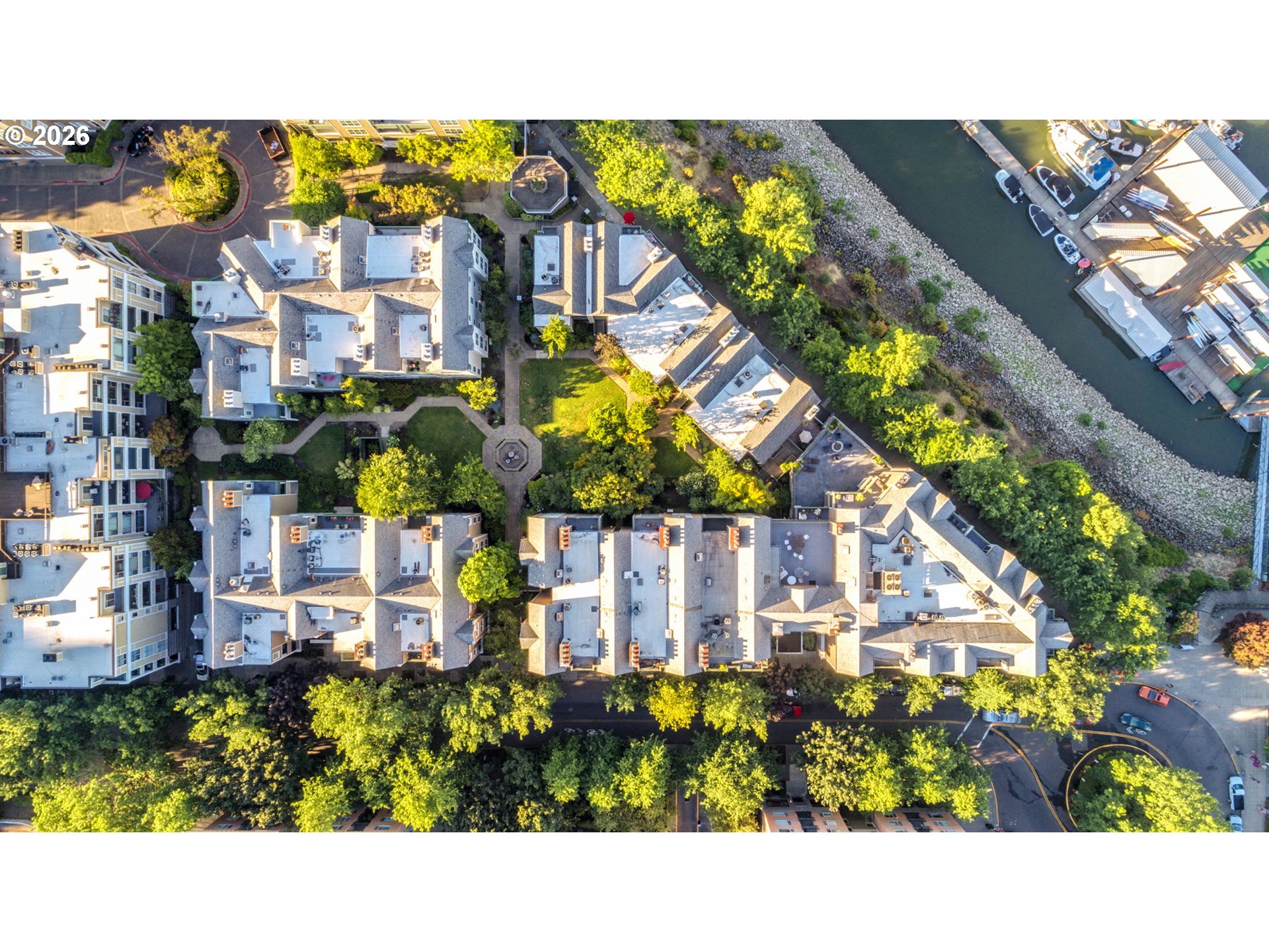 225 S MONTGOMERY ST ES-10