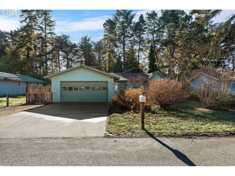 1160 DIVISION ST SE Bandon OR 97411