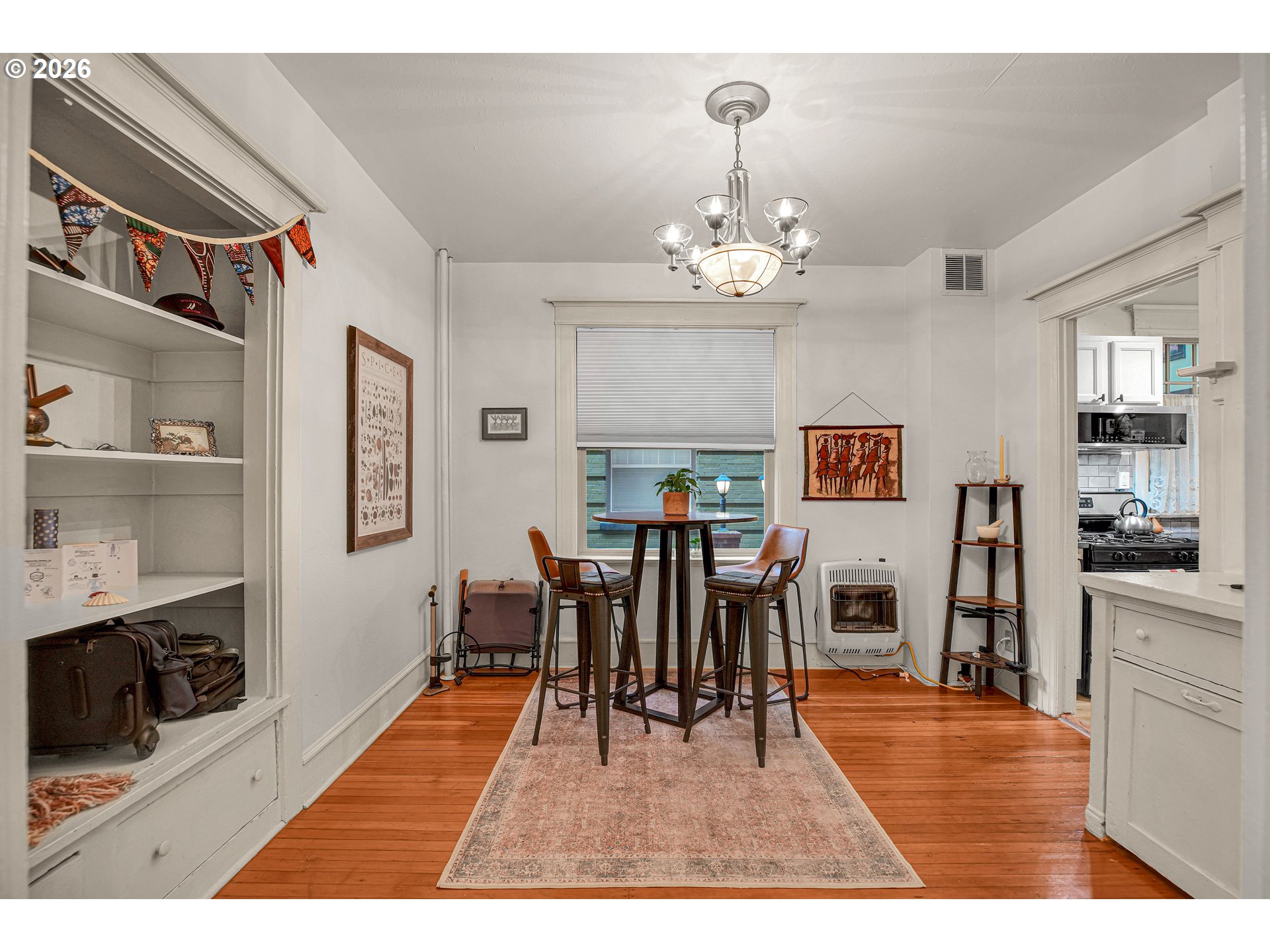 2109 NW IRVING ST 102
