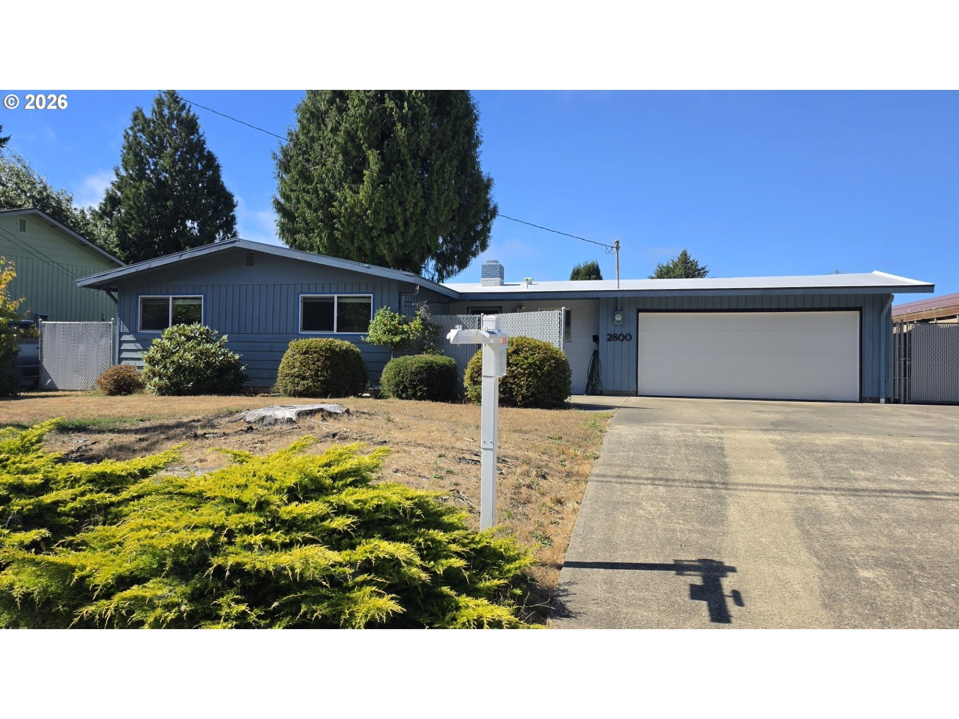 2800 RIDGEWAY DR