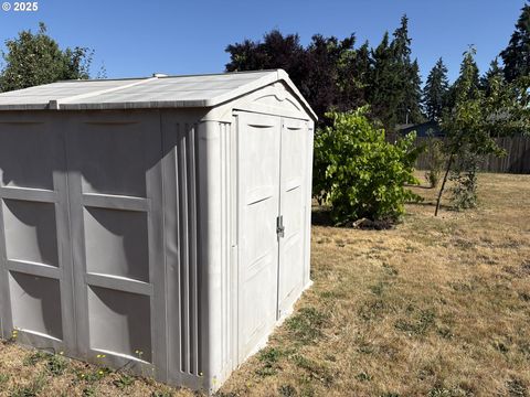 Tiny photo for 521 S 7th St, Creswell, OR 97426 (MLS # 230269206)