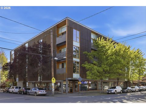 915 SE 35TH AVE 205 Portland OR 97214