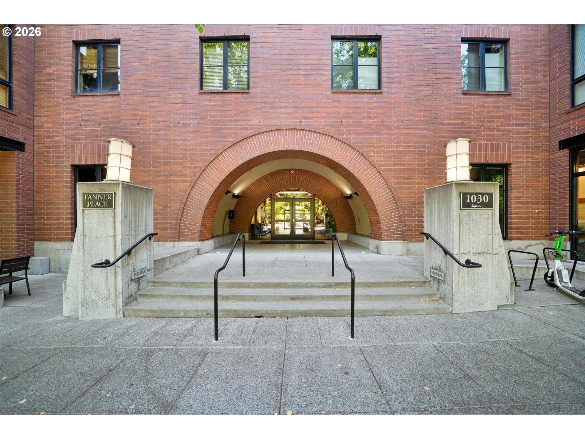 1030 NW Johnson ST 323