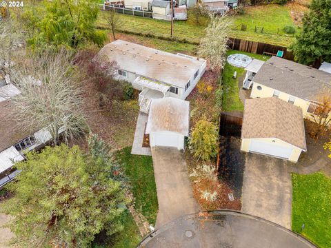 A home in Sutherlin