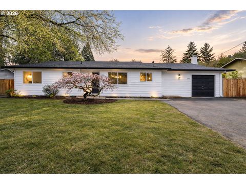 2666 MARK LN West Linn OR 97068