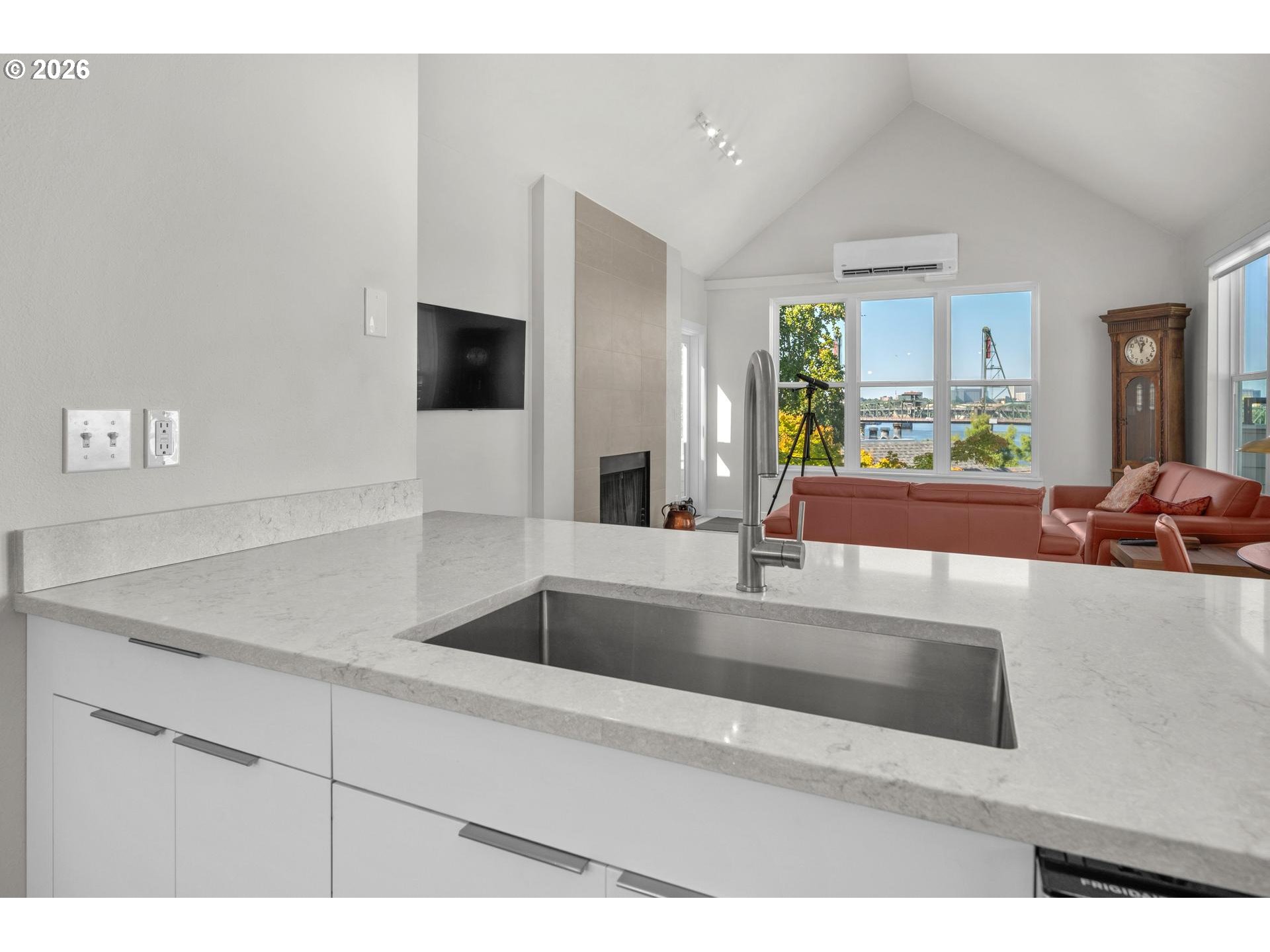 305 S MONTGOMERY ST F501