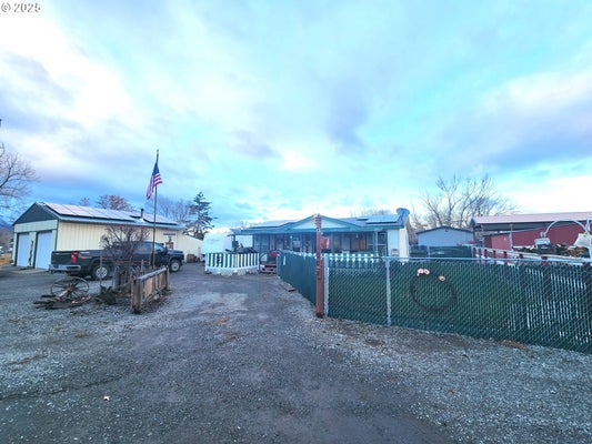 845 W ARCH ST, UNION, OR 97883 - Image 141731bd11b5d2fd6c8cecf3c2b56f84/1031157235