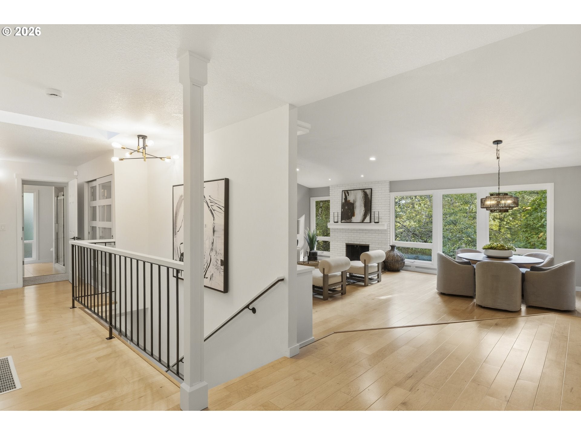 12 DA VINCI ST
