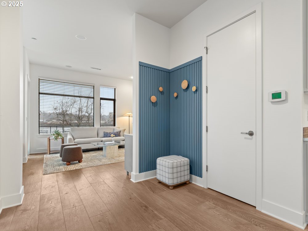 1684 NW RIVERSCAPE ST