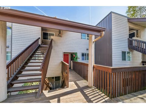 7545 N EDGEWATER AVE Portland OR 97203