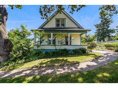 1005 RESERVE ST Silverton OR 97381