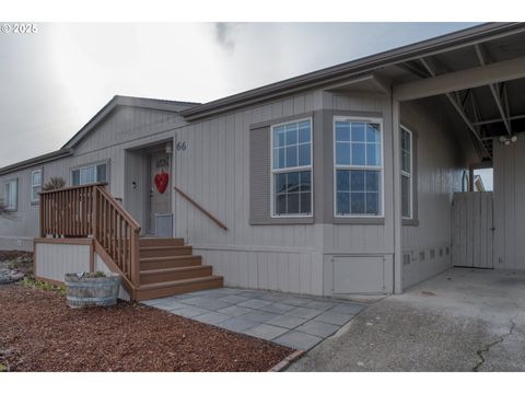 A home in Newberg