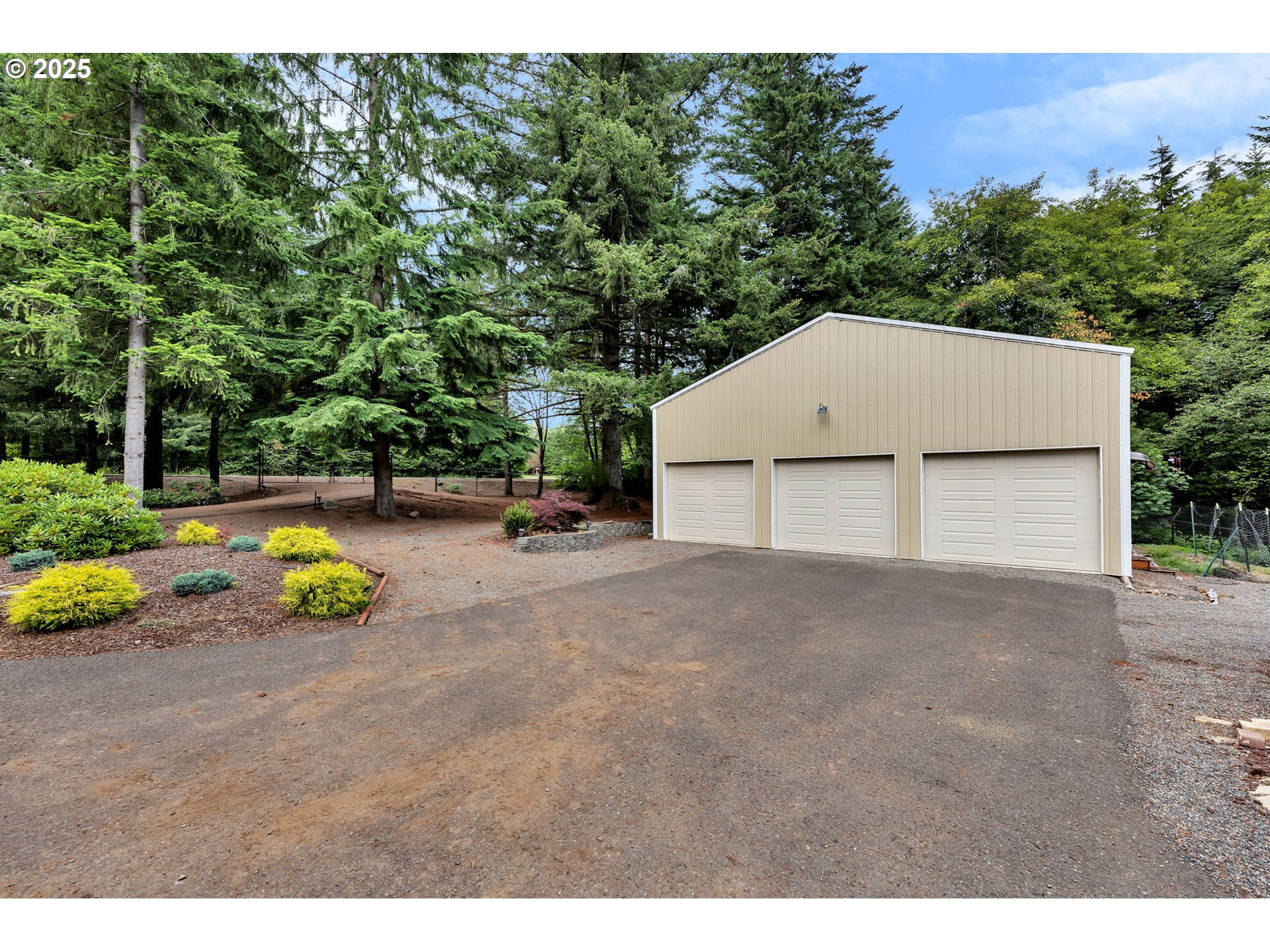 40107 NE MILLER RD