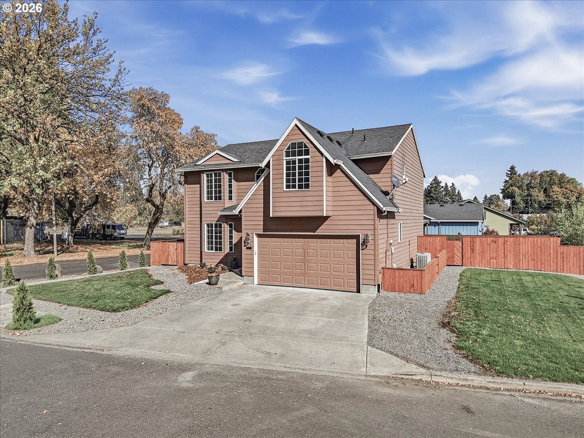 112 MIKAYLA LN
