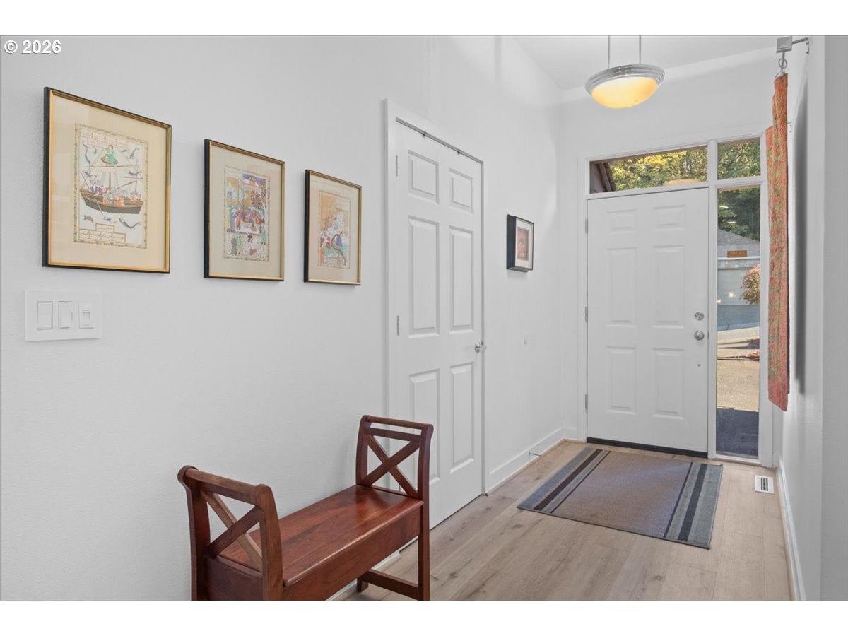1746 NW SUNBURST TER