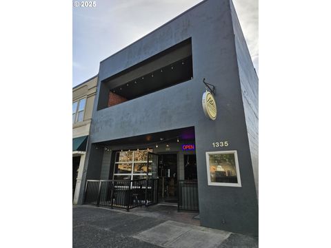 1335 14TH AVE Longview WA 98632