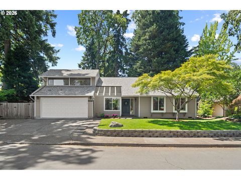 Photo of 16870 NW Somerset Dr, Beaverton, OR 97006 (MLS # 624689726)