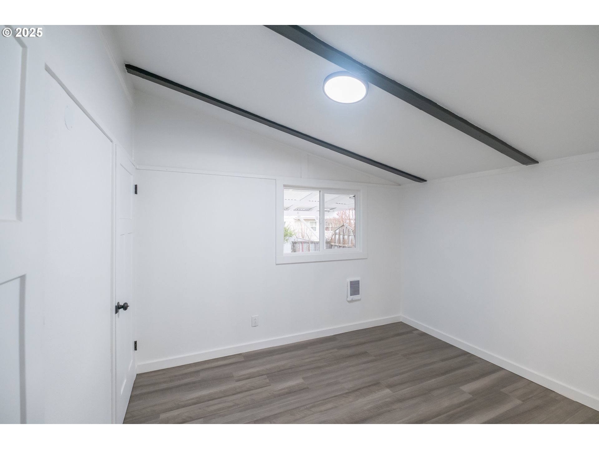 Salem, Oregon 97302, United States, 3 Bedrooms Bedrooms, ,2 BathroomsBathrooms,Residential,Active,255553