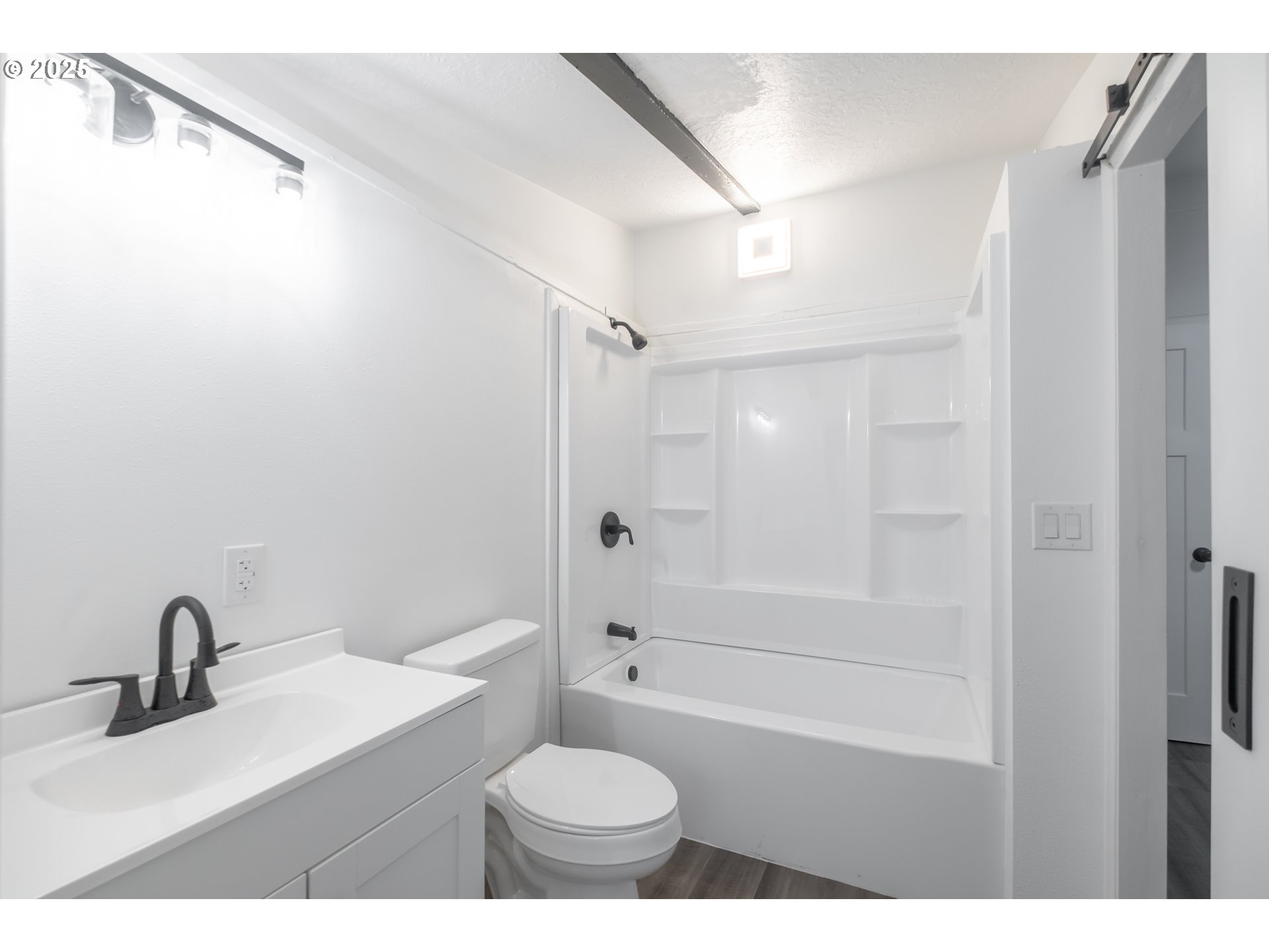 Salem, Oregon 97302, United States, 3 Bedrooms Bedrooms, ,2 BathroomsBathrooms,Residential,Active,255553