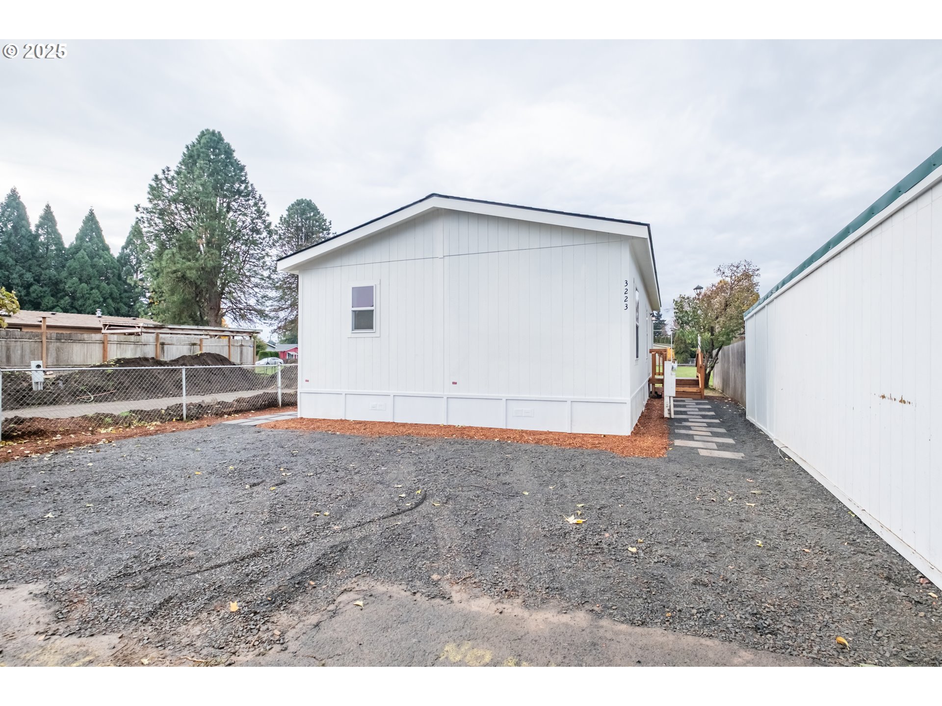 Salem, Oregon 97305, United States, 3 Bedrooms Bedrooms, ,2 BathroomsBathrooms,Residential,Active,229986