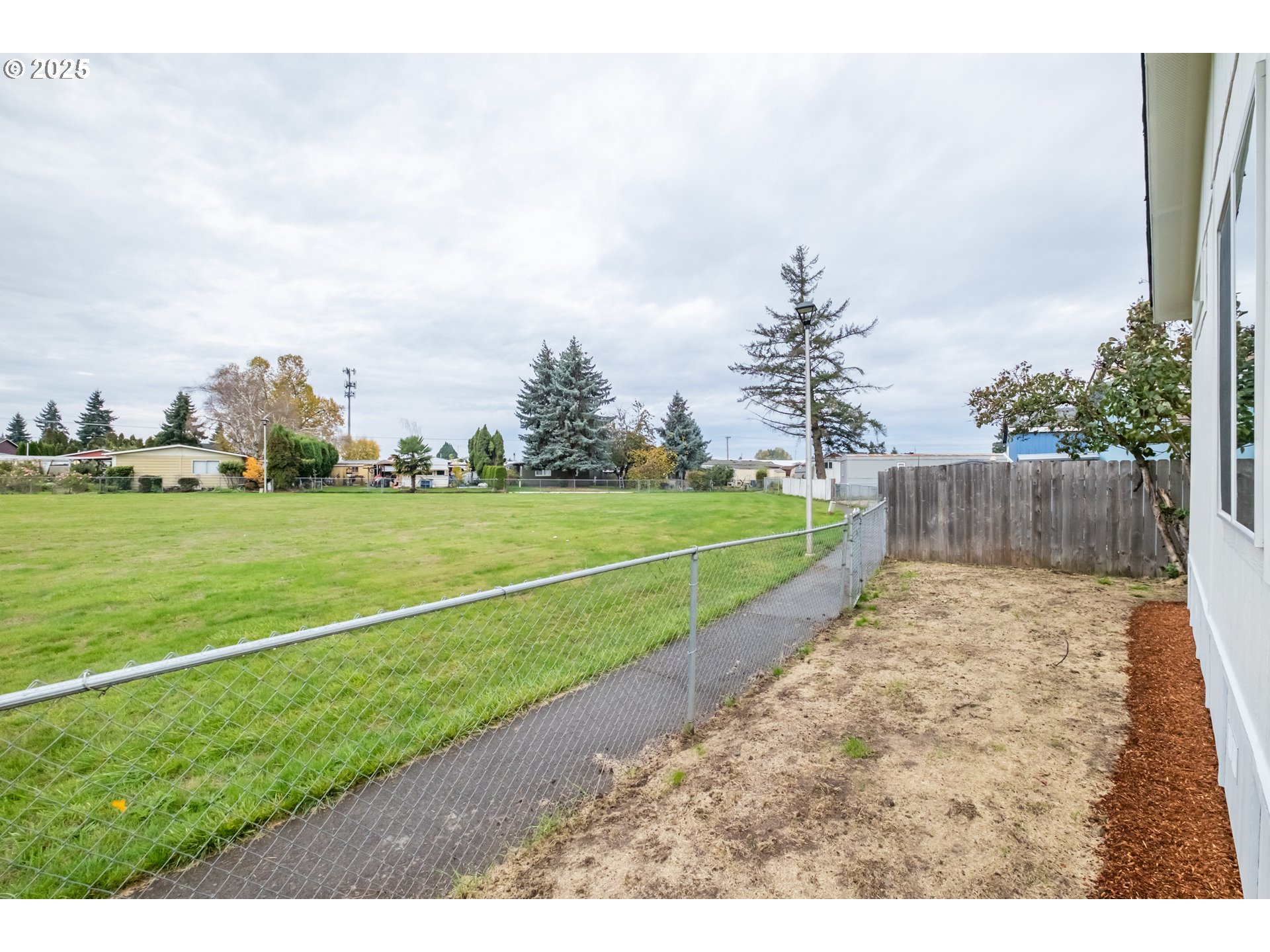 Salem, Oregon 97305, United States, 3 Bedrooms Bedrooms, ,2 BathroomsBathrooms,Residential,Active,229986