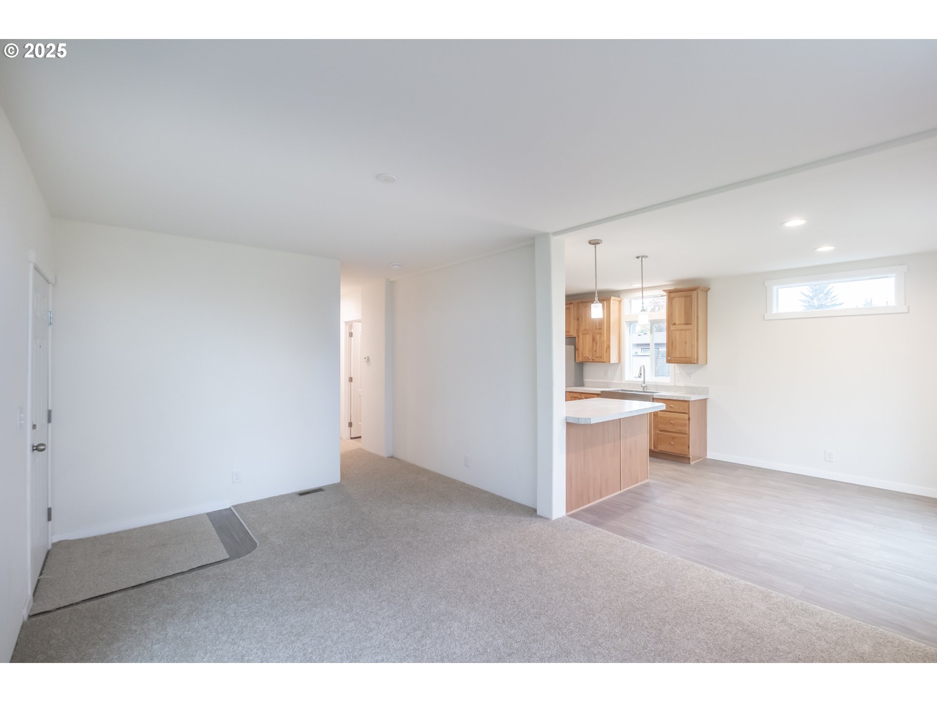 Salem, Oregon 97305, United States, 3 Bedrooms Bedrooms, ,2 BathroomsBathrooms,Residential,Active,229986