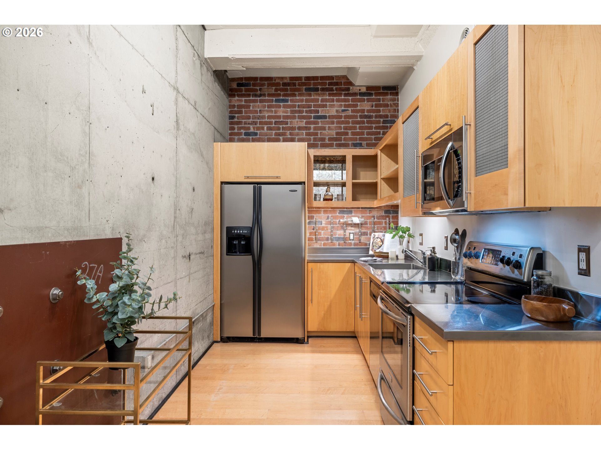 1400 NW IRVING ST 322