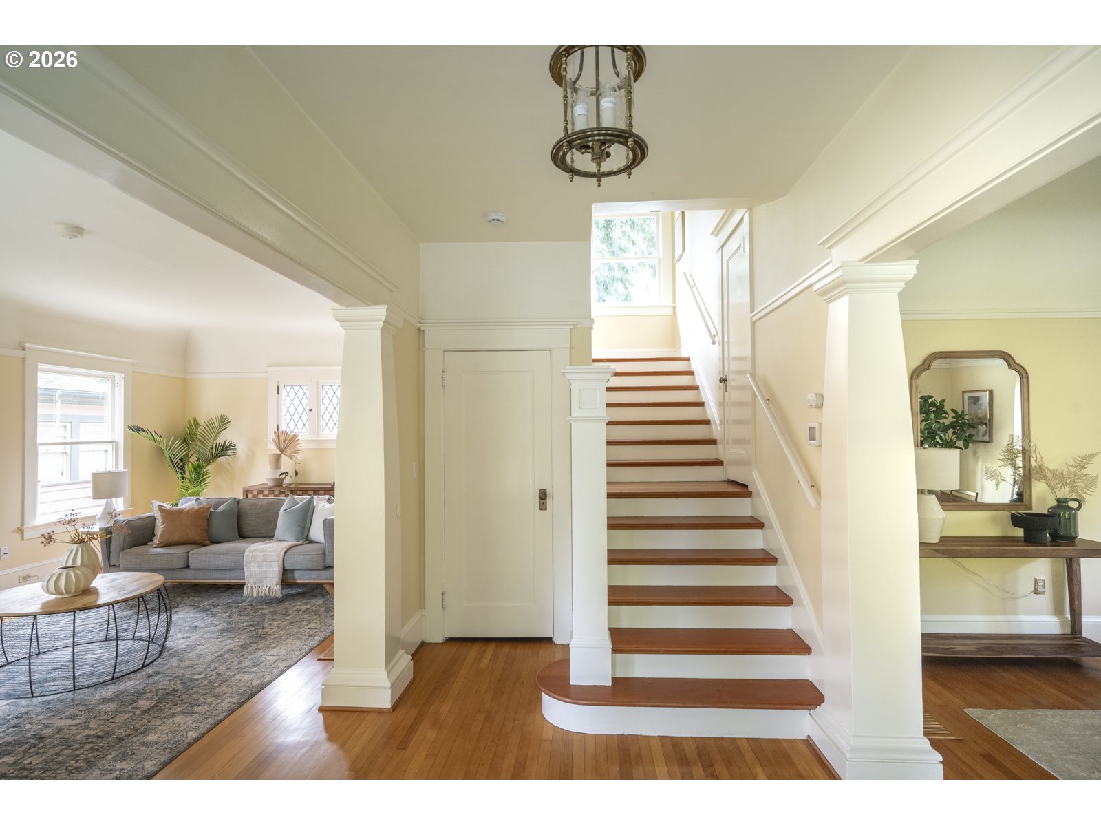 515 NE FLORAL PL