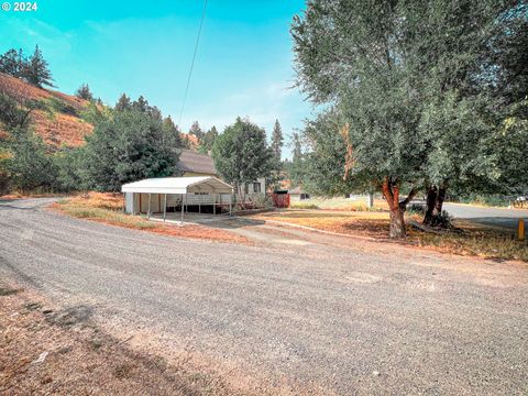 A home in Canyon City