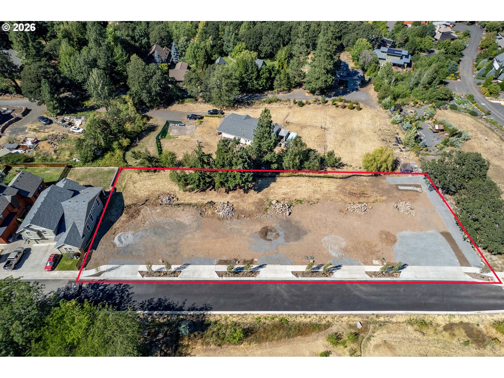 3940 CARR DR 4