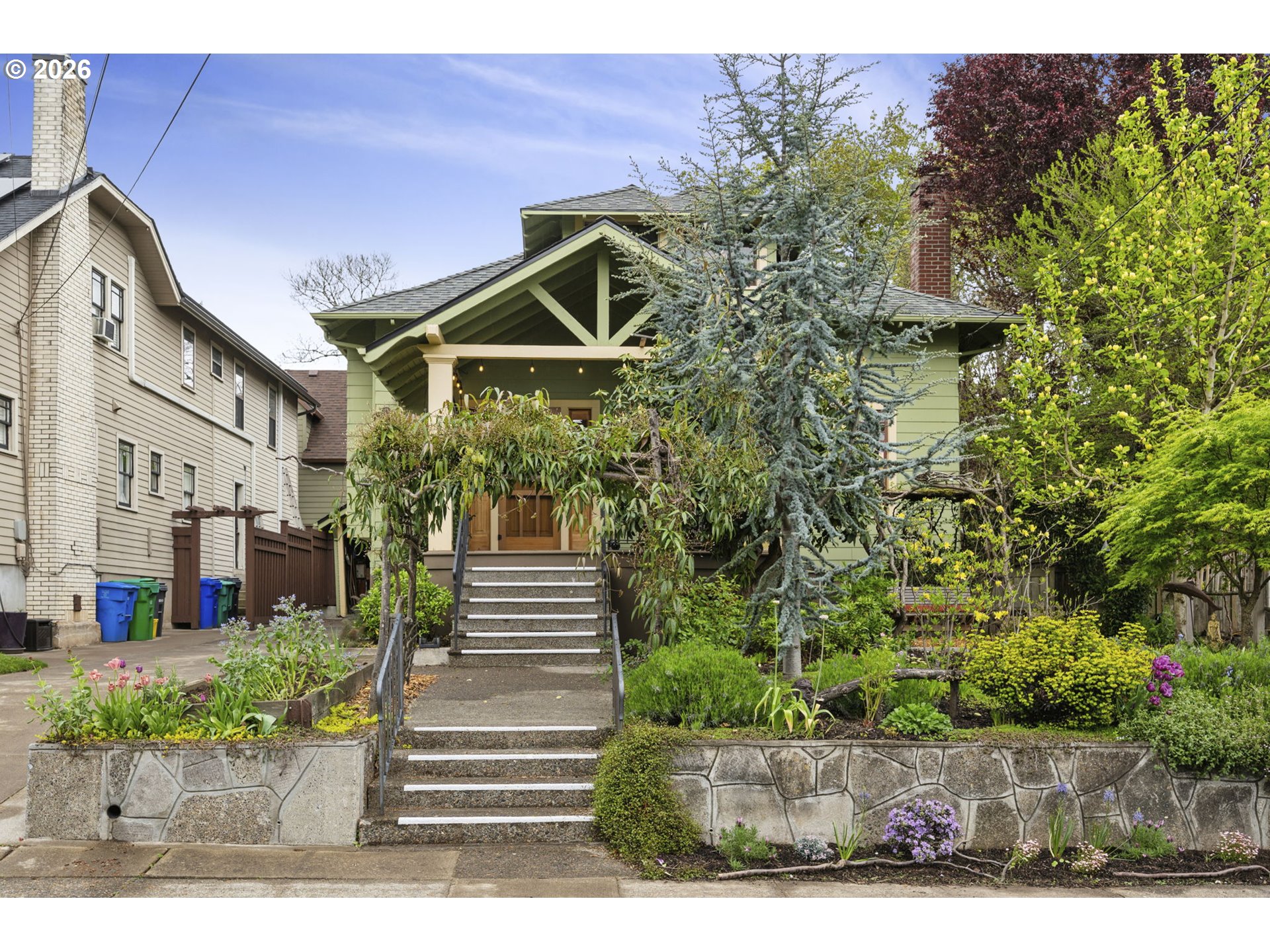 1212 SE 50TH AVE