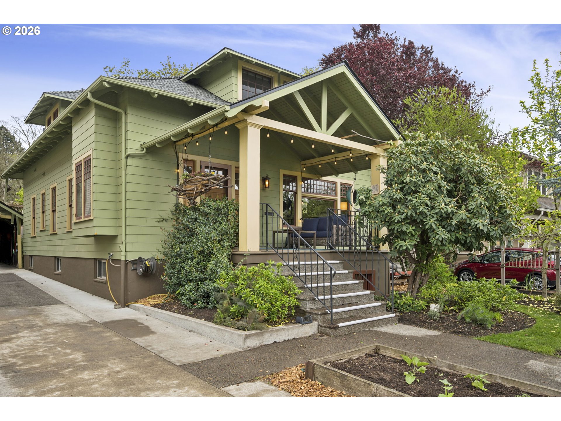 1212 SE 50TH AVE