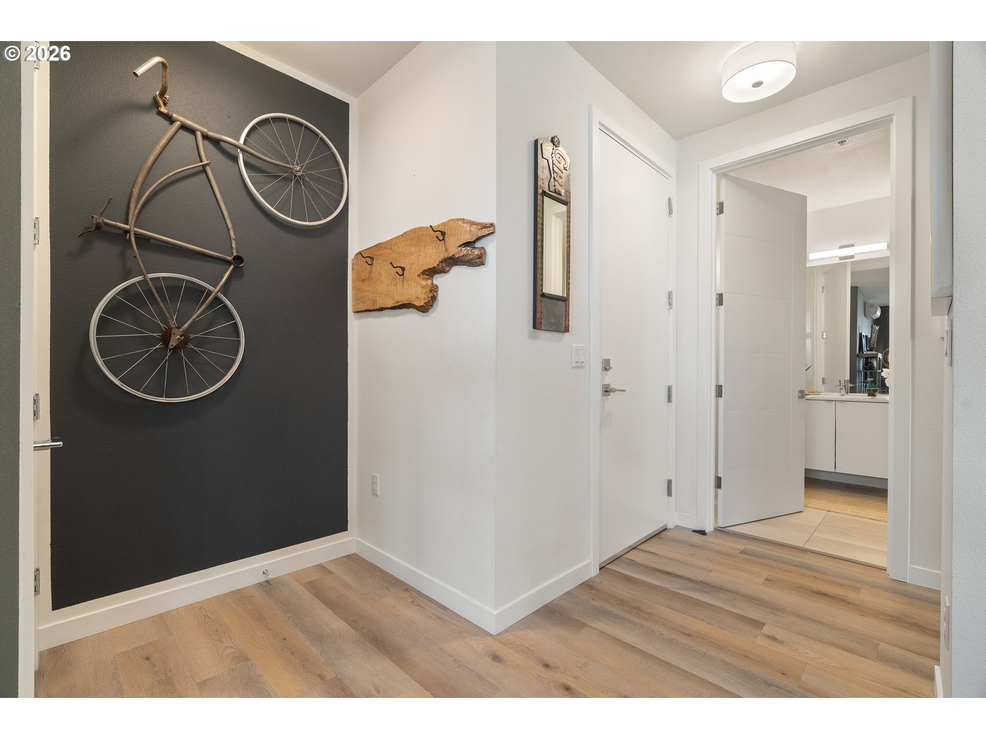 425 NE BRYANT ST 104