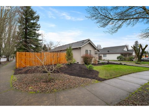 A home in Newberg