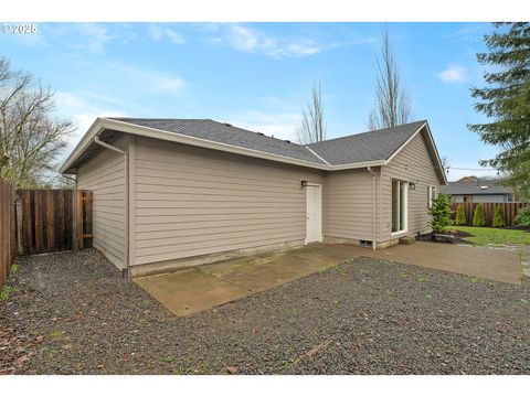 A home in Newberg