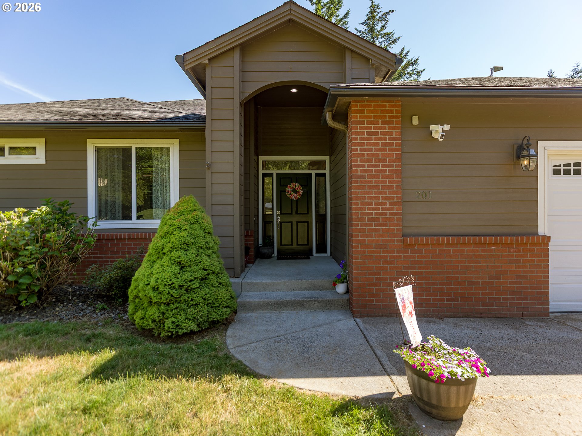 201 ROBSON RD