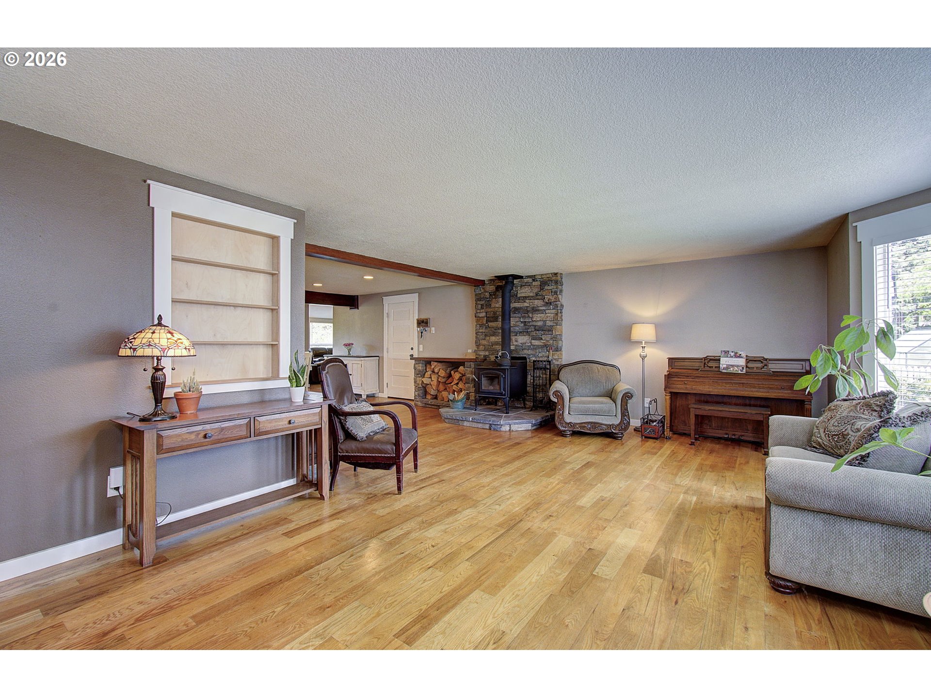 9114 NE MEADOWBROOK CIR