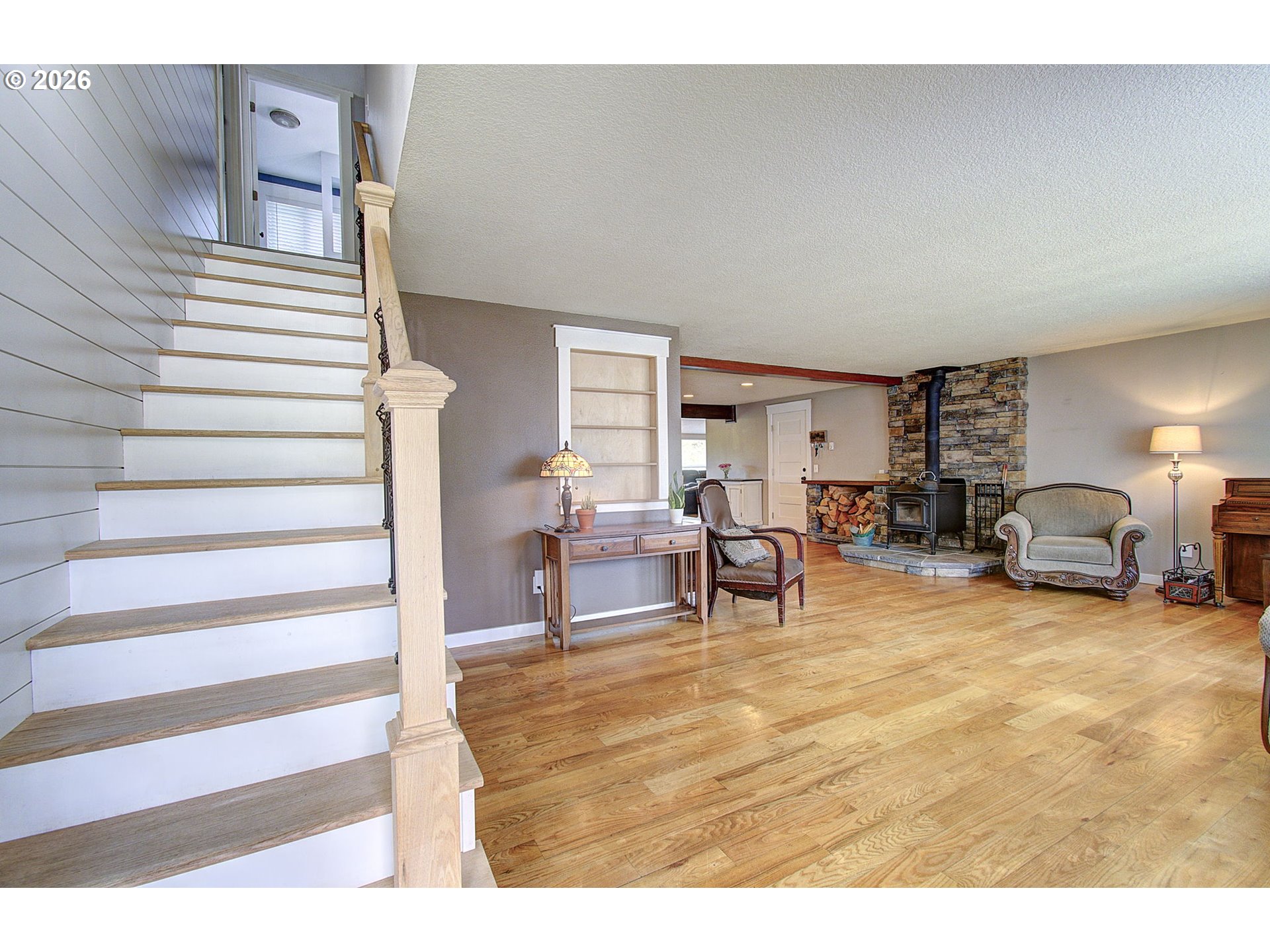 9114 NE MEADOWBROOK CIR