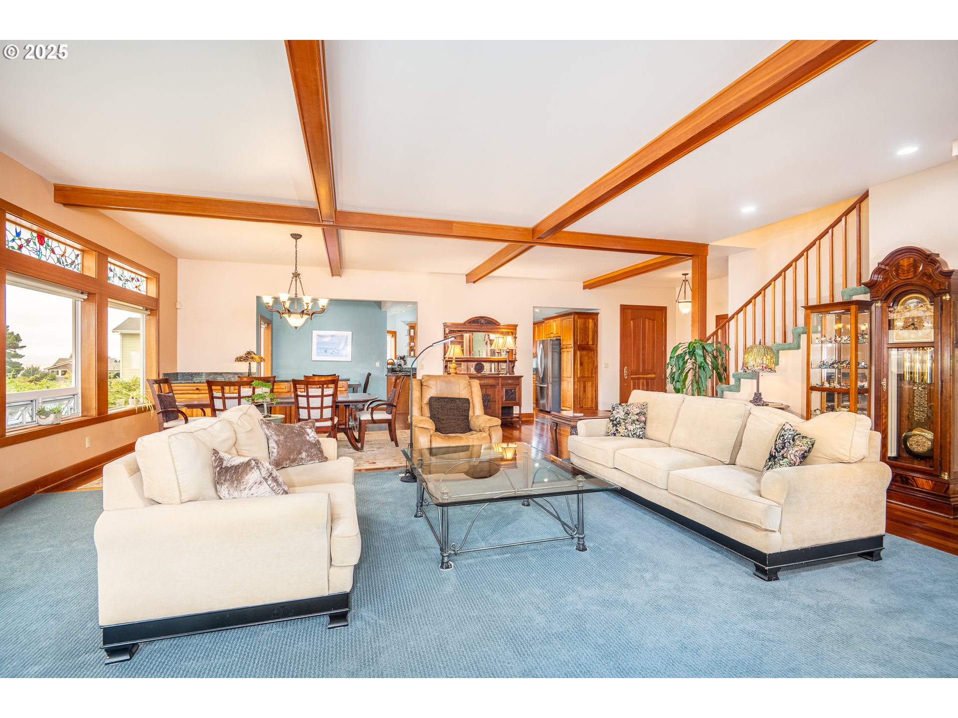 1055 NW ESTATE DR