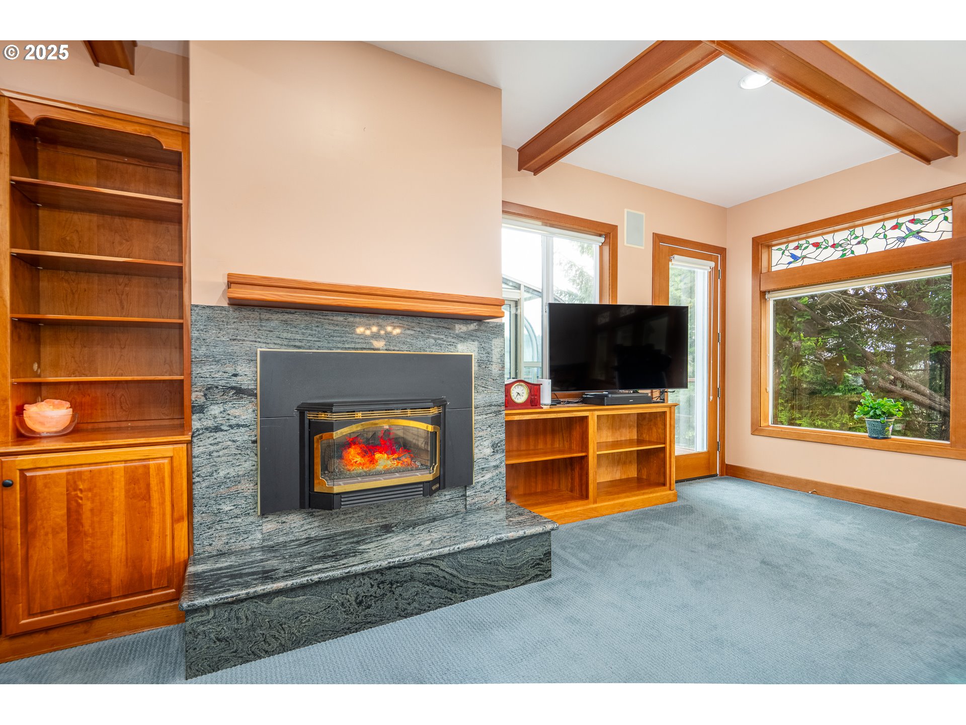 1055 NW ESTATE DR