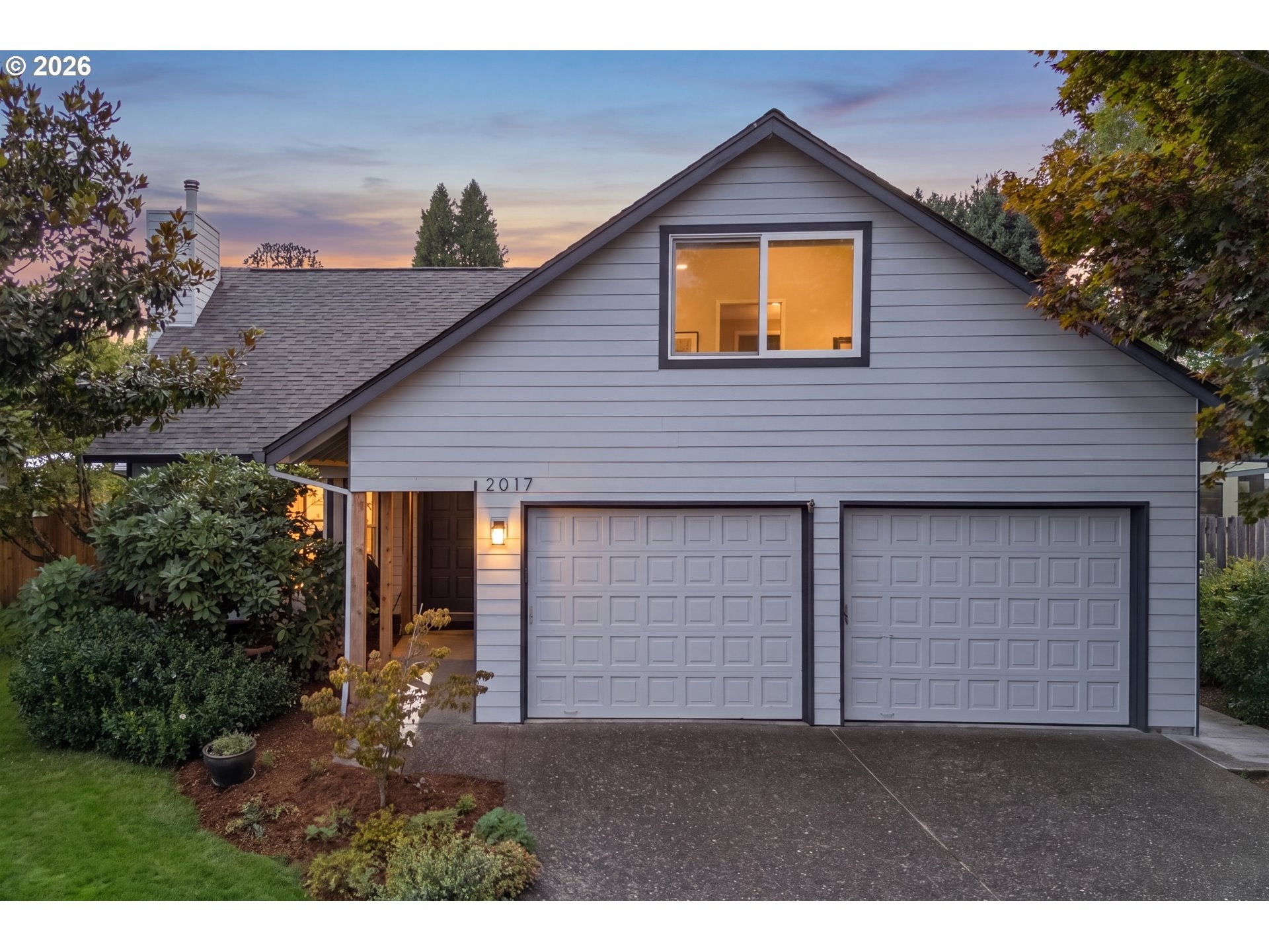 2017 NE JOSEPHINE DR