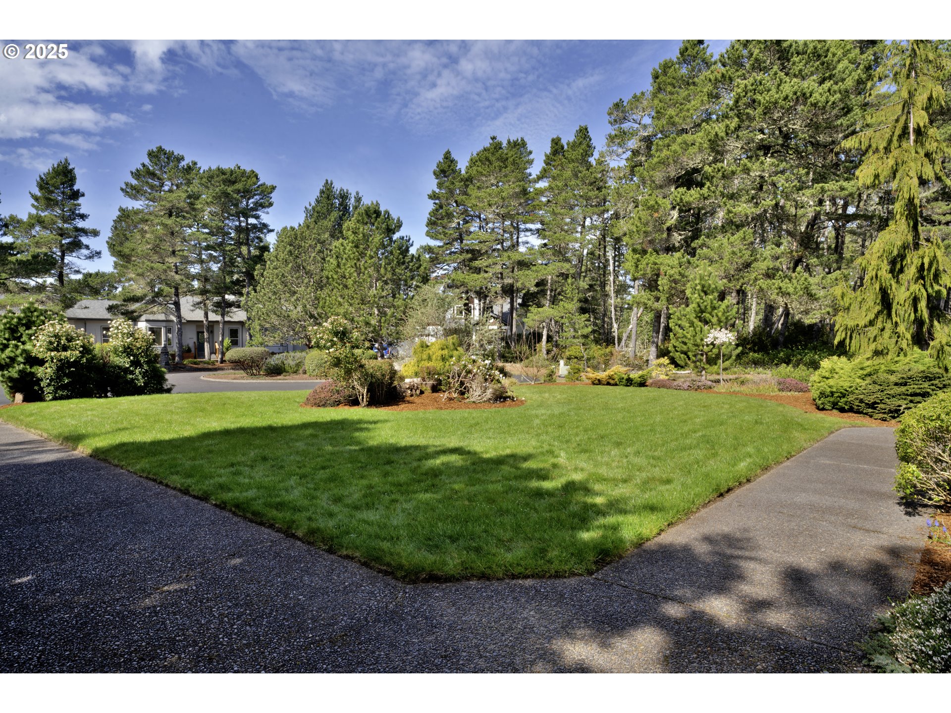 1004 TROON CIR