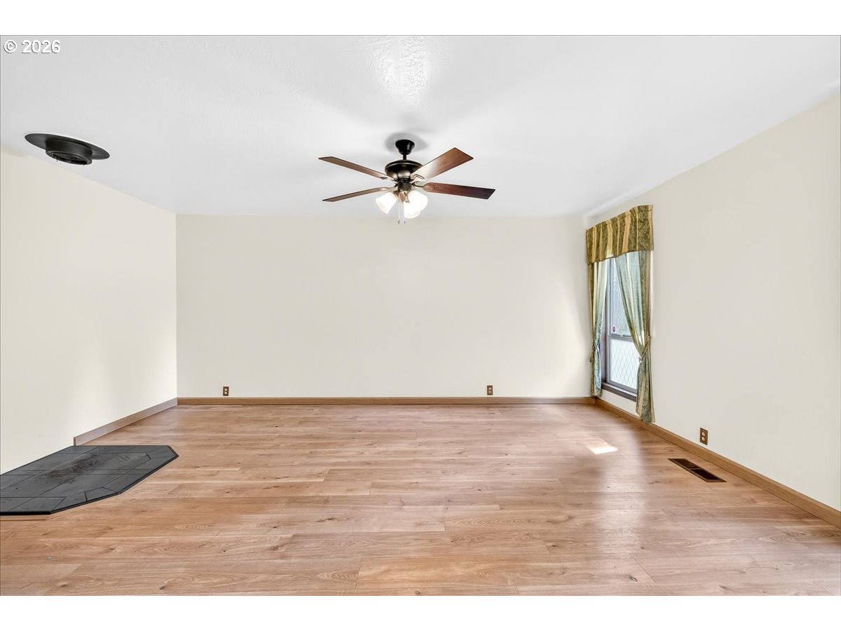 16033 SE RICKSHIRE LN