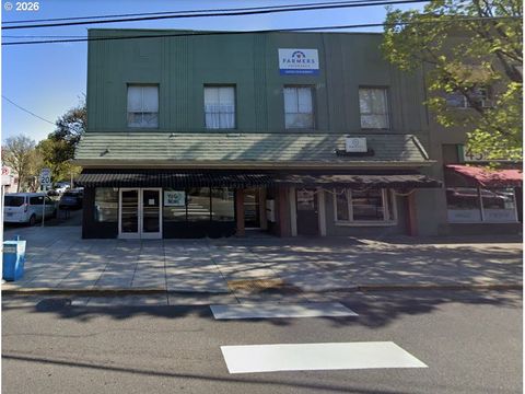 8535 N LOMBARD ST Portland OR 97203