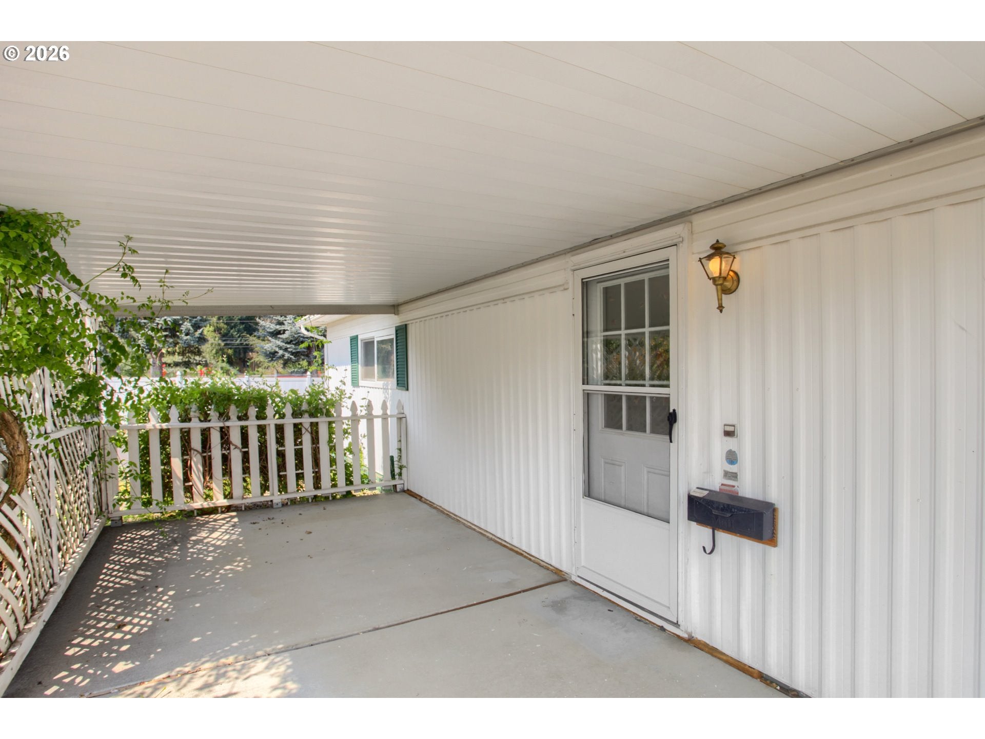 11728 SW ROYAL VILLA DR
