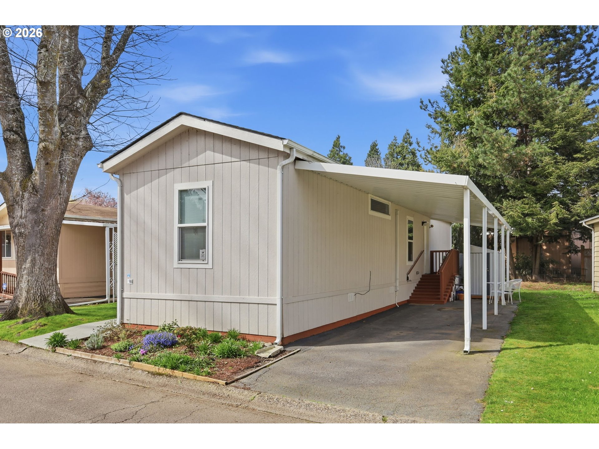 Photo 1 of 30 — 1475 GREEN ACRES RD 148, Eugene, OR 97408
