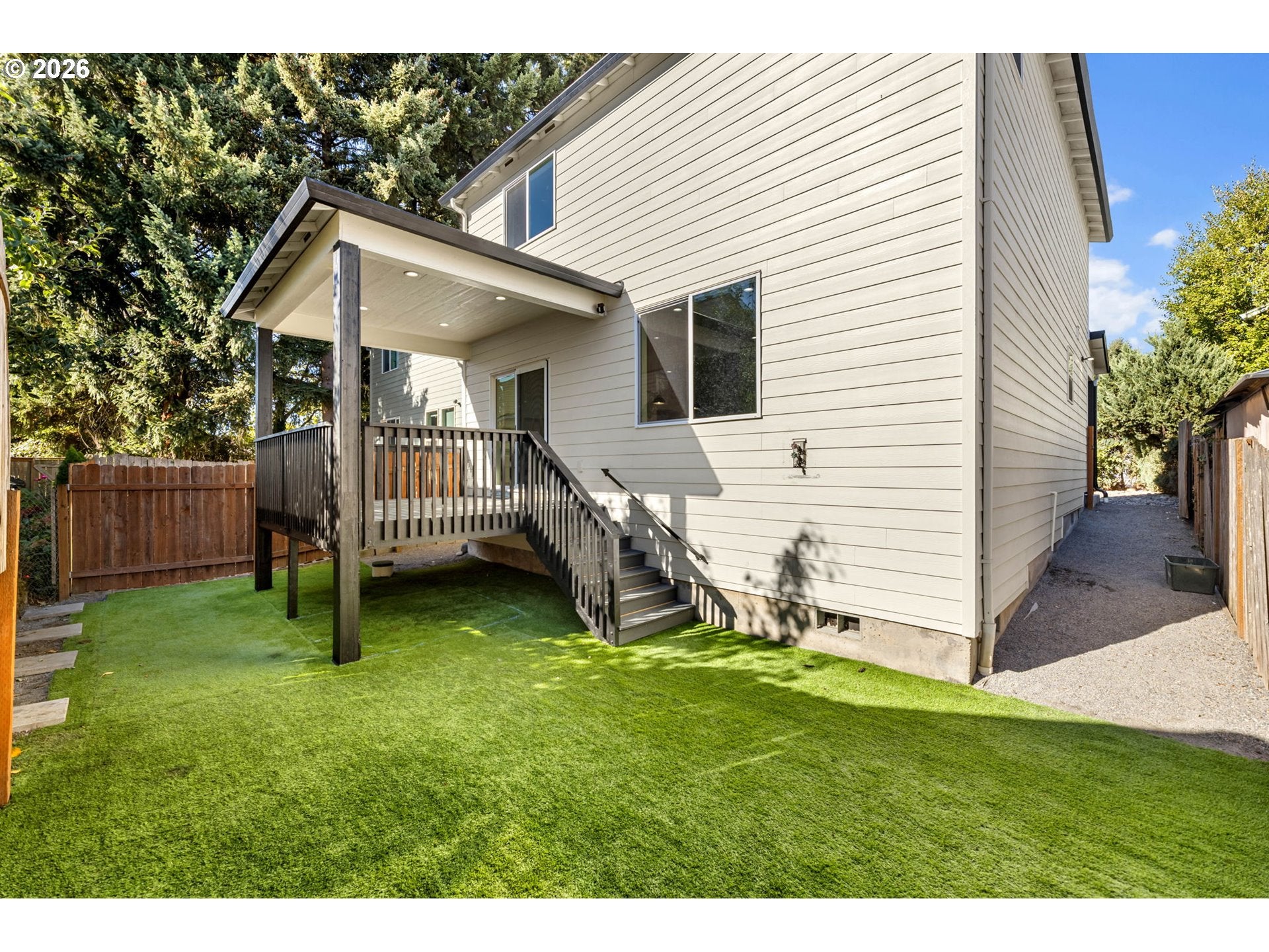 5909 NE 56TH CIR