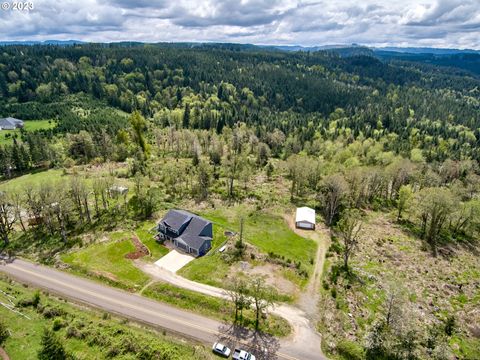 A home in Molalla