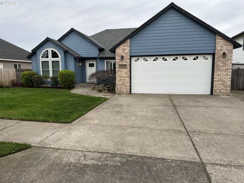 1716 SE 10TH PL Canby OR 97013